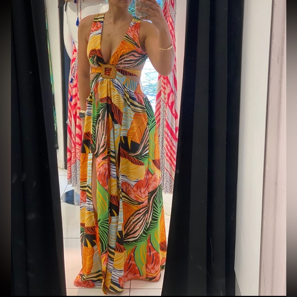 Luxxel Cutout Maxi Dress in Colorful Tropical Tribal Hawaiian African Leaf Print - Picture 4 of 11